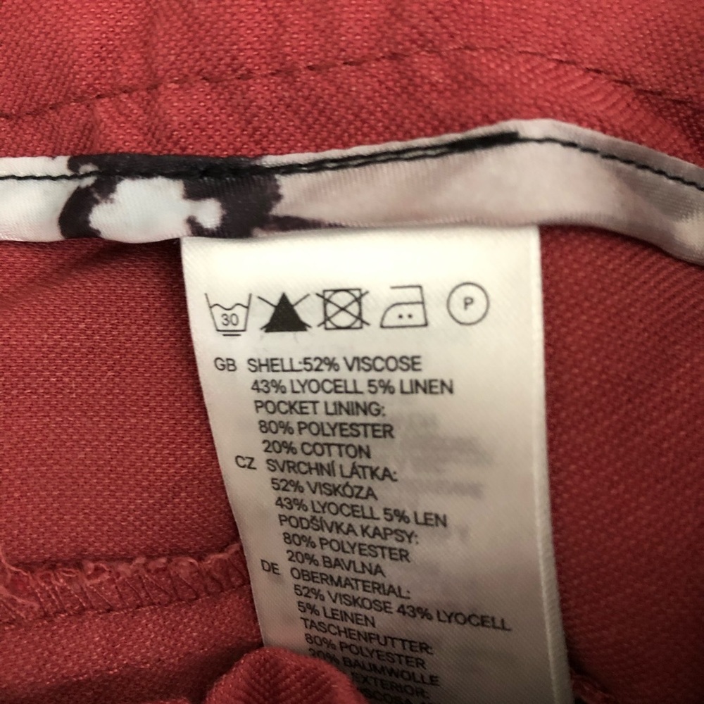 H&M Shorts Size 2 - Picture 4 of 4